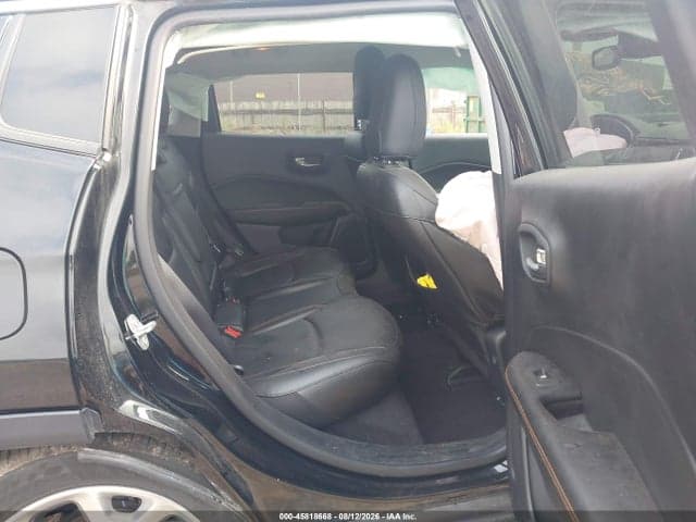 2019 JEEP COMPASS LIMITED 4X4 8