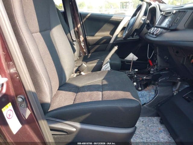 2017 TOYOTA RAV4 LE 5