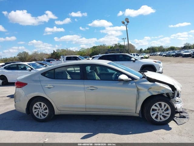 2018 HYUNDAI ELANTRA SE 13