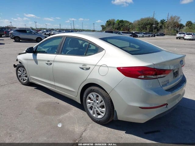 2018 HYUNDAI ELANTRA SE 3