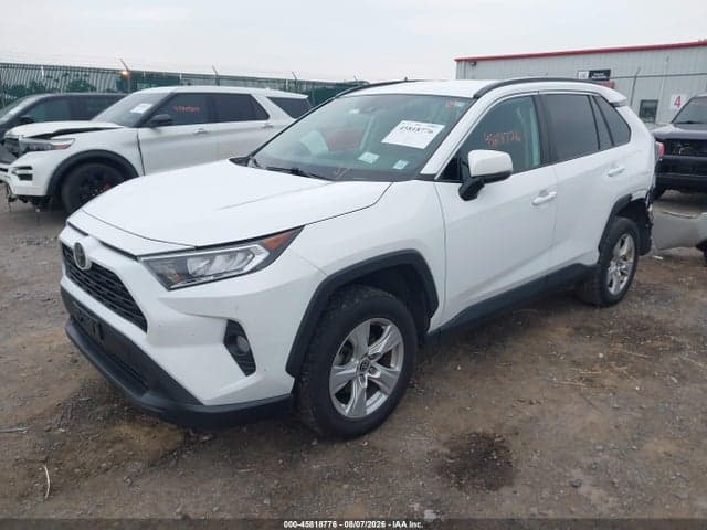 2021 TOYOTA RAV4 XLE 2