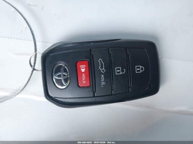 2022 TOYOTA COROLLA CROSS XLE 11