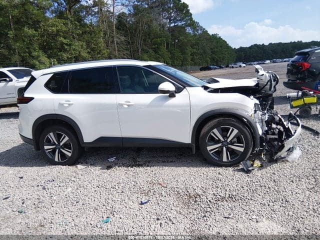 2024 NISSAN ROGUE SL FWD 14