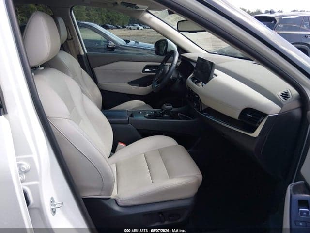 2024 NISSAN ROGUE SL FWD 5