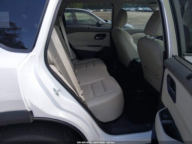2024 NISSAN ROGUE SL FWD 8