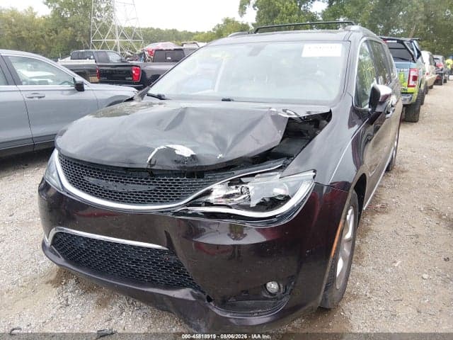 2017 CHRYSLER PACIFICA LIMITED 6