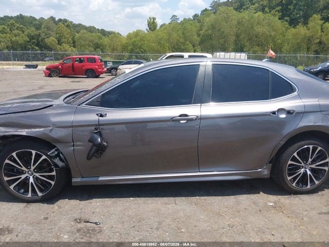 2019 TOYOTA CAMRY SE 15