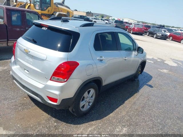 2017 CHEVROLET TRAX LT 4