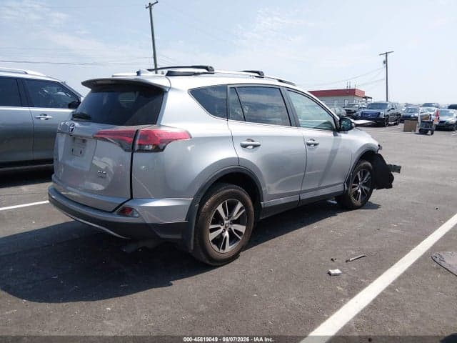2017 TOYOTA RAV4 XLE 4