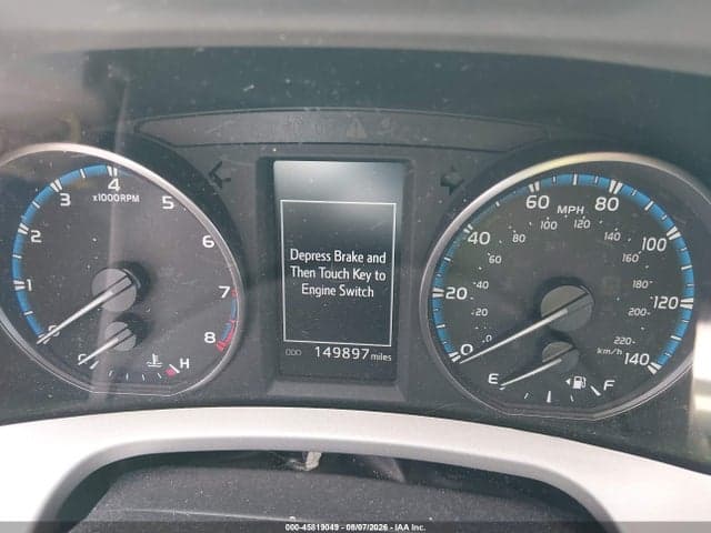 2017 TOYOTA RAV4 XLE 7
