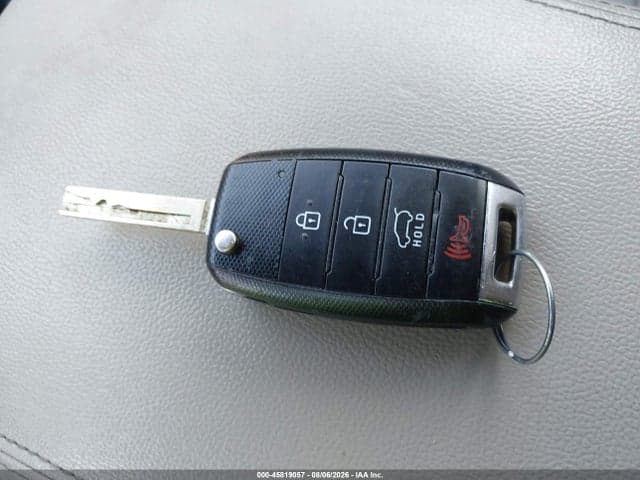 2018 KIA SORENTO 2.4L LX 11