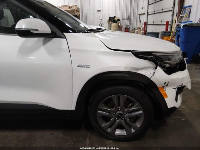 2023 KIA SELTOS S 19