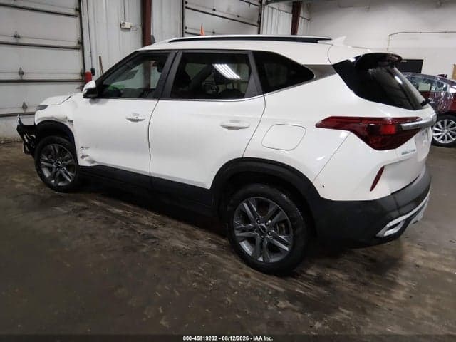 2023 KIA SELTOS S 3
