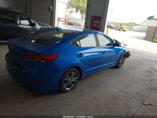 2018 HYUNDAI ELANTRA SEL 4