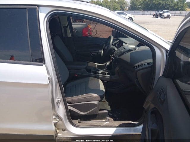 2017 FORD ESCAPE S 5