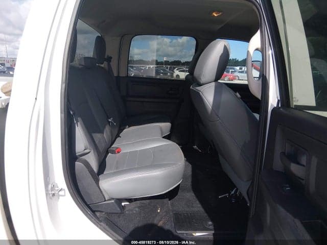 2017 RAM 3500 TRADESMAN 4X2 8' BOX 7