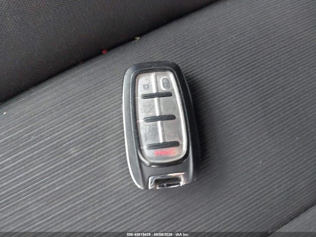 2017 CHRYSLER PACIFICA TOURING 11
