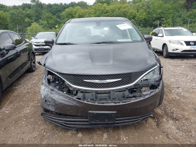 2017 CHRYSLER PACIFICA TOURING 12