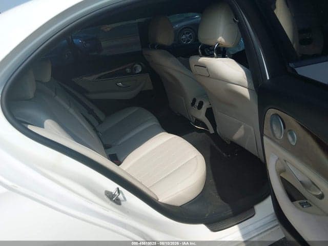 2018 MERCEDES-BENZ E 300 4MATIC 8