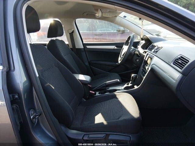2017 VOLKSWAGEN PASSAT 1.8T S 5