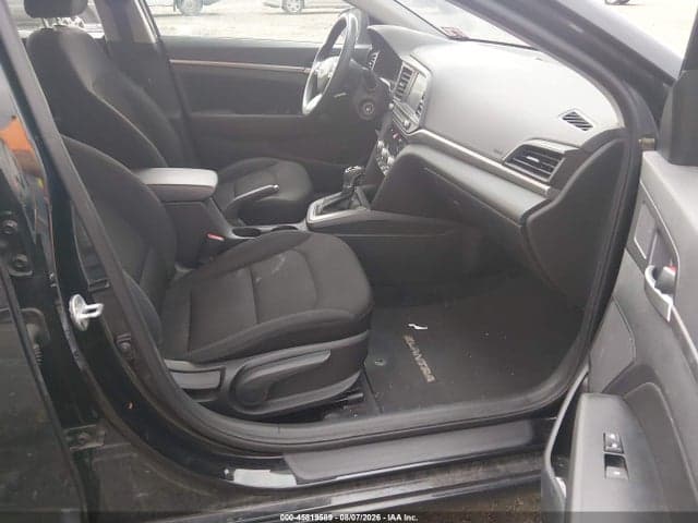 2020 HYUNDAI ELANTRA SEL 5