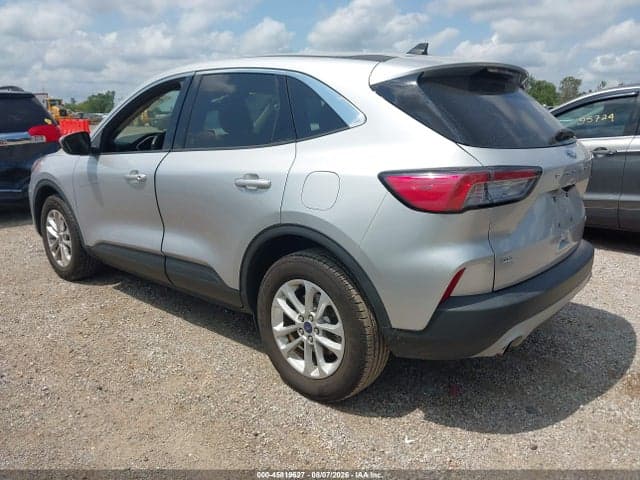 2020 FORD ESCAPE SE 3