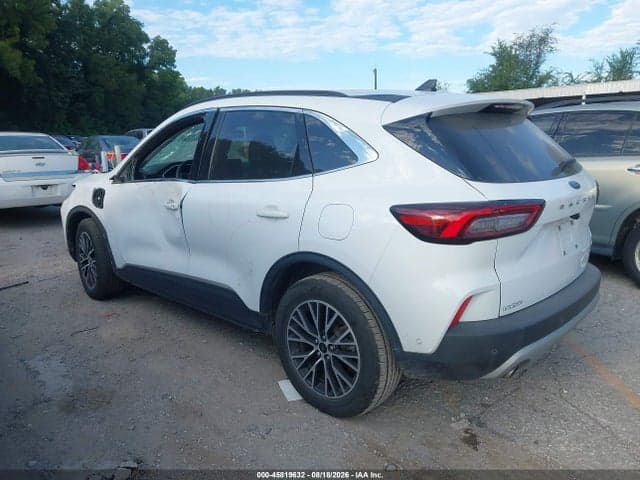 2023 FORD ESCAPE PHEV 3