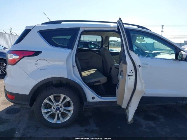 2018 FORD ESCAPE SE 8