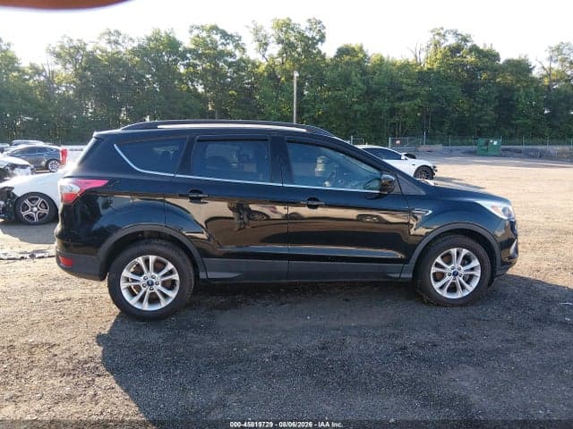 2018 FORD ESCAPE SE 13