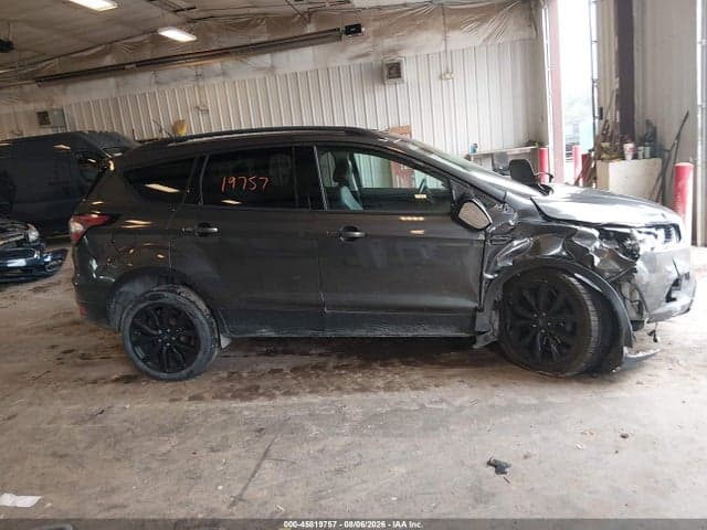 2017 FORD ESCAPE TITANIUM 12