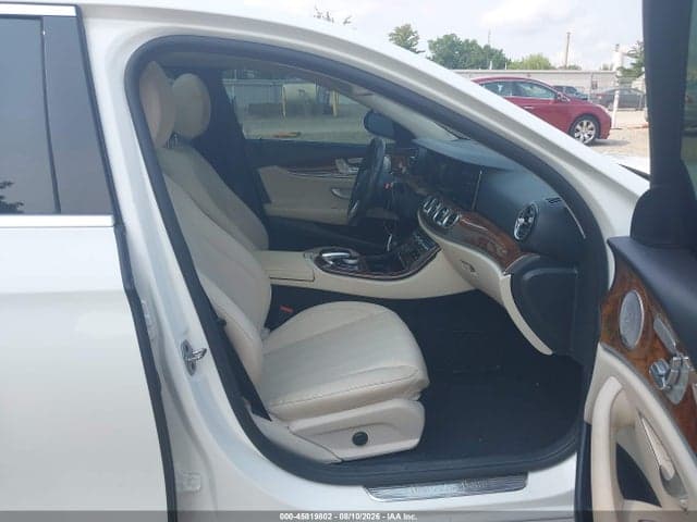 2019 MERCEDES-BENZ E 300 4MATIC 5