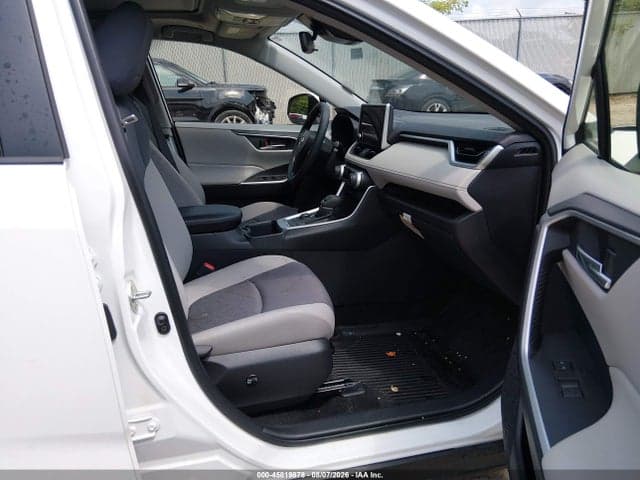 2025 TOYOTA RAV4 HYBRID XLE 5