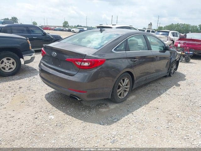 2017 HYUNDAI SONATA SE 4