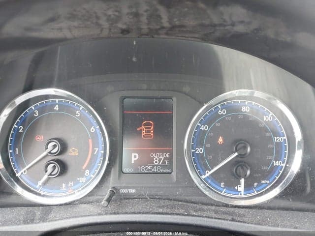 2017 TOYOTA COROLLA LE 7