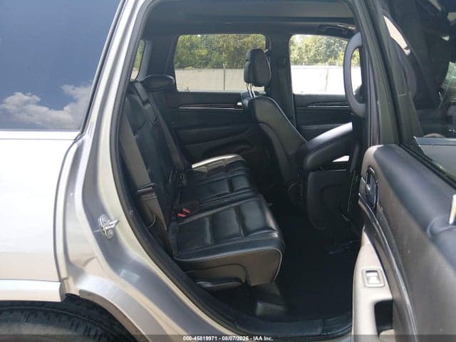 2019 JEEP GRAND CHEROKEE OVERLAND 4X4 8