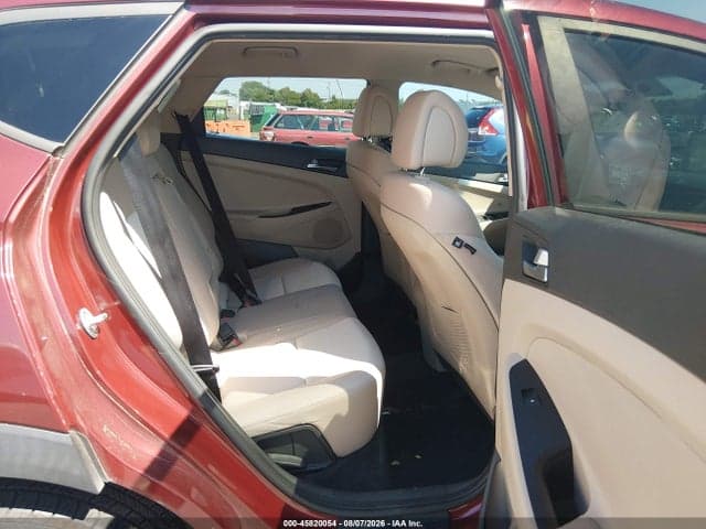 2017 HYUNDAI TUCSON SE 8