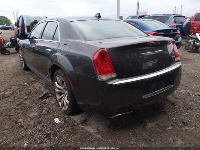 2019 CHRYSLER 300 LIMITED 3