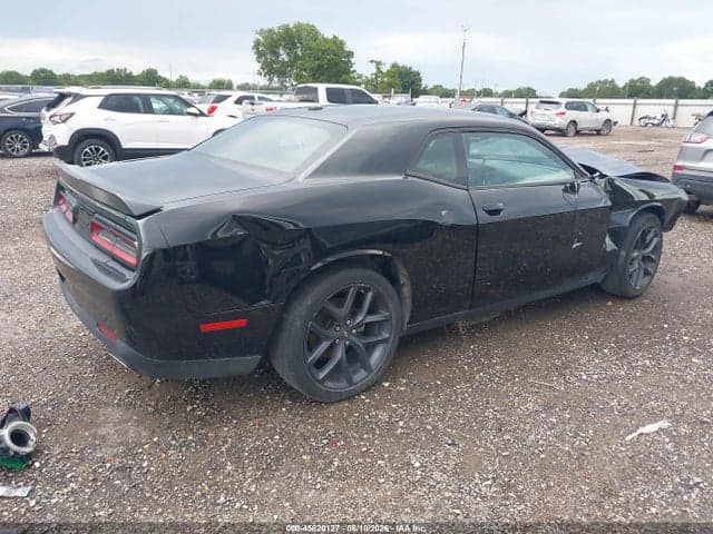 2022 DODGE CHALLENGER SXT 4