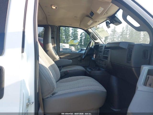 2025 CHEVROLET EXPRESS PASSENGER RWD 3500 EXTENDED WHEELBASE LT 5