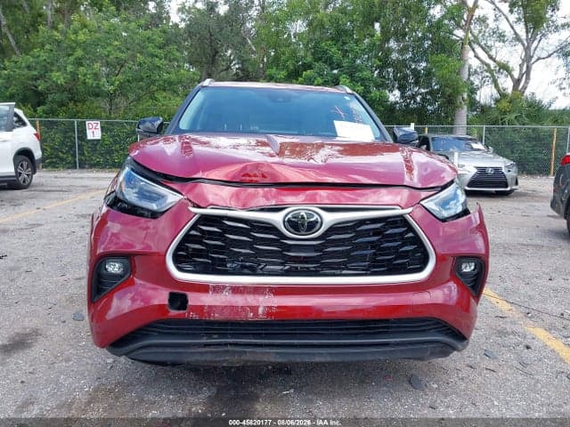 2025 TOYOTA HIGHLANDER XLE 12