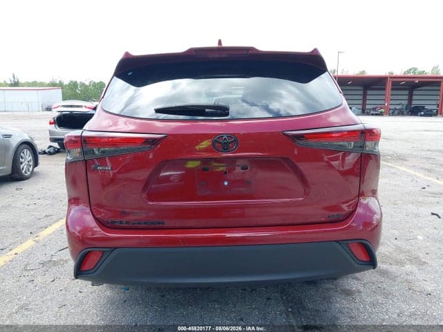 2025 TOYOTA HIGHLANDER XLE 16