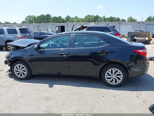 2017 TOYOTA COROLLA LE 15