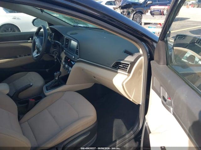2020 HYUNDAI ELANTRA SEL 5