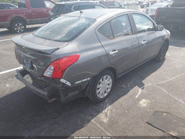 2017 NISSAN VERSA 1.6 SV 4