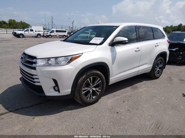 2017 TOYOTA HIGHLANDER LE PLUS 2