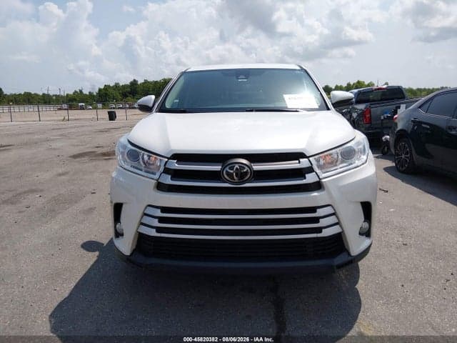 2017 TOYOTA HIGHLANDER LE PLUS 12
