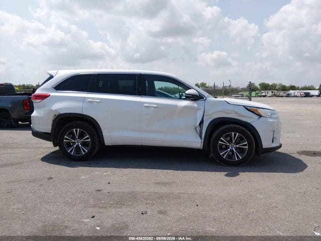 2017 TOYOTA HIGHLANDER LE PLUS 13