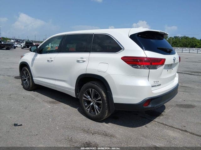 2017 TOYOTA HIGHLANDER LE PLUS 3