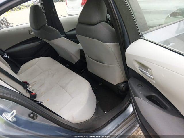2021 TOYOTA COROLLA LE 8