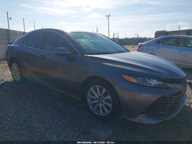2019 TOYOTA CAMRY LE